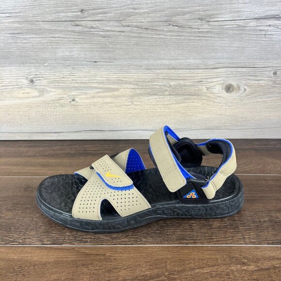 nike acg deschutz khaki